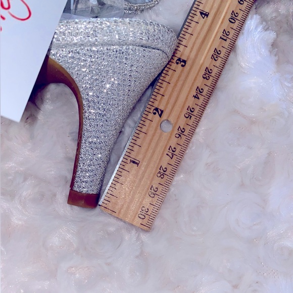 🌸🌼Woman’s shoes - Picture 3 of 6